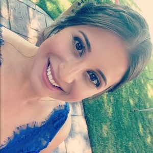 Meet your Posher, Deanna